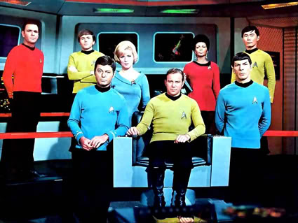 A história de Star Trek é recheada de desafios de produção, cancelamentos e dificuldades que não impediram-na de fazer história no mundo real