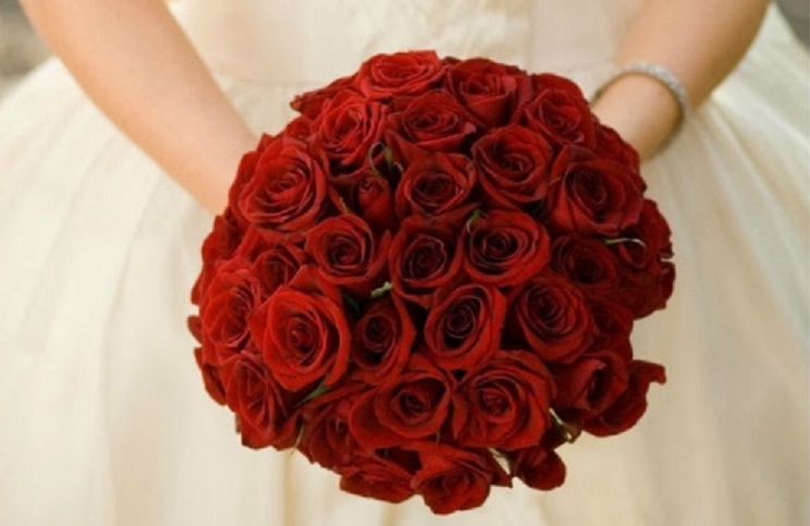 Mulheres que gostam de brincar de casamento